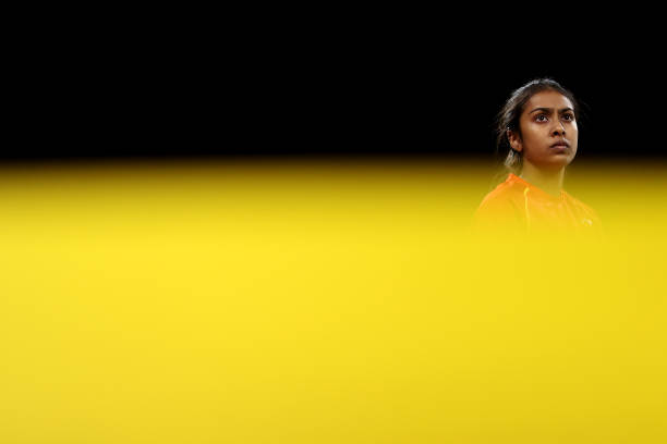 羽毛球比赛要领解析：单打与双打的核心差异