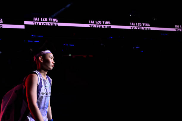 羽毛球基本功训练：正手、反手、发球技巧全解析