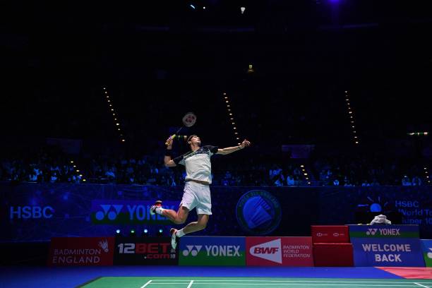 羽毛球单打得分规则对比：业余与职业比赛的异同