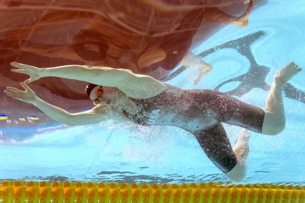 避开这些游泳误区，让腰椎在运动中真正受益