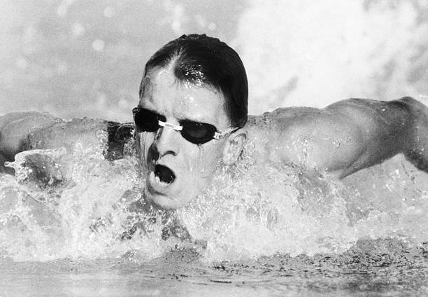 水中挣扎到自由游动：学游泳的心路历程