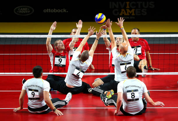 不同击球方式对比：扣球、吊球、轻打的区别