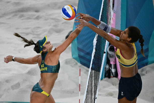 排球发球方法包括哪些？专业教练教你如何选择