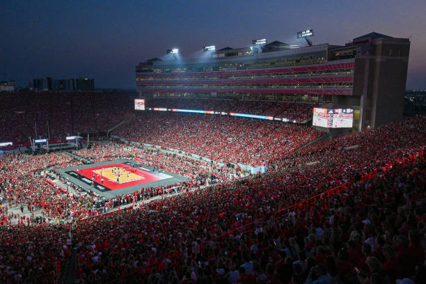 郎平名字读音争议：普通话声调的正确应用